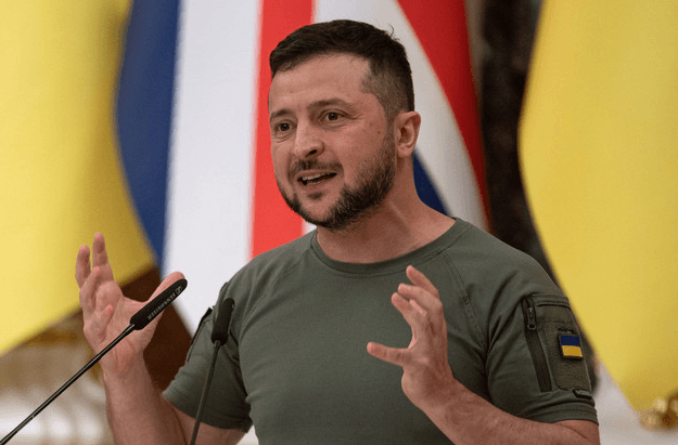 Українські зенітні війська за час війни збили понад 3 000 цілей - Зеленський